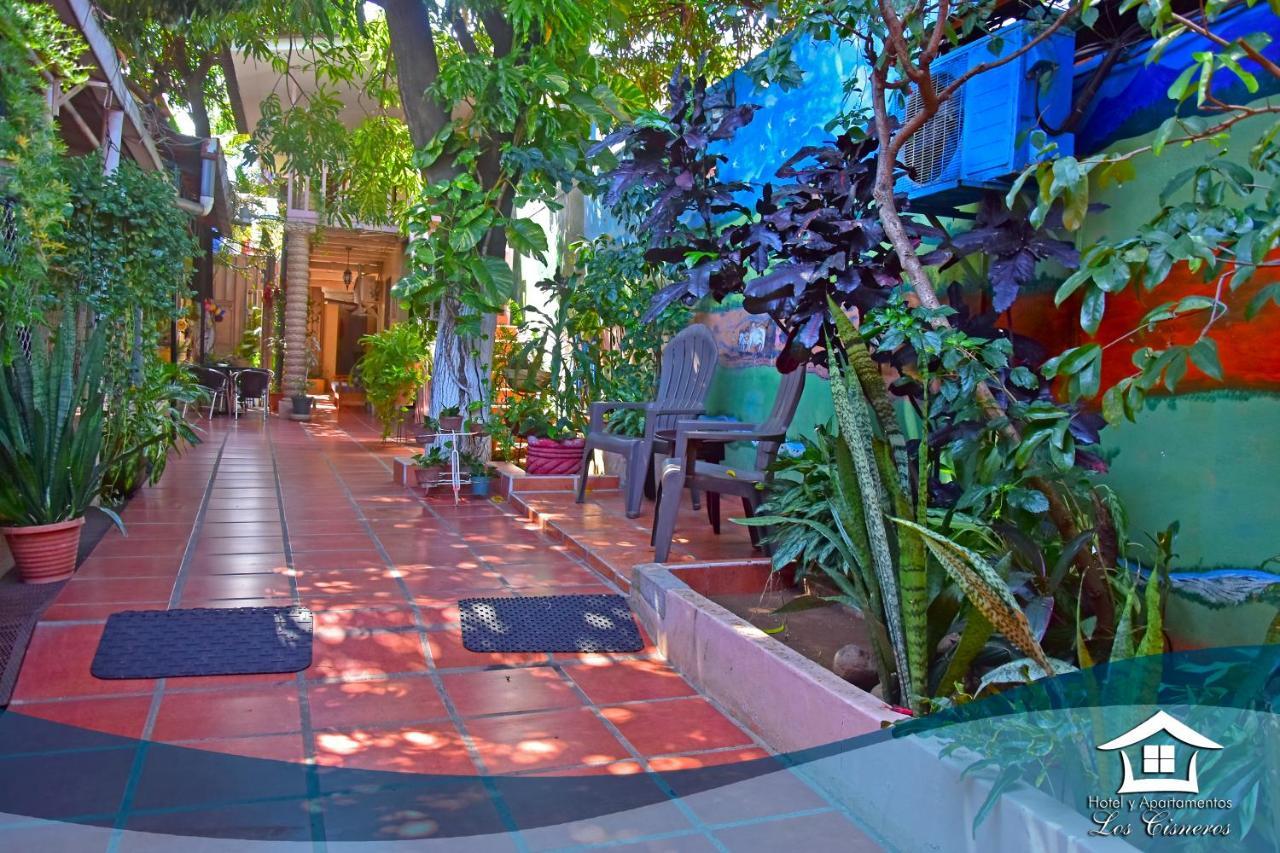 洛斯西斯内罗斯公寓酒店 马那瓜湖 外观 照片